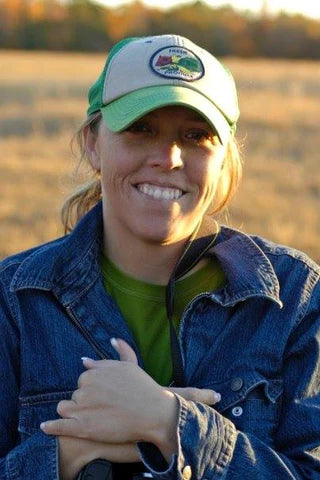 Animal Hugger. Vegetarian. Organic Farmer in East Texas. Meet Melisa!